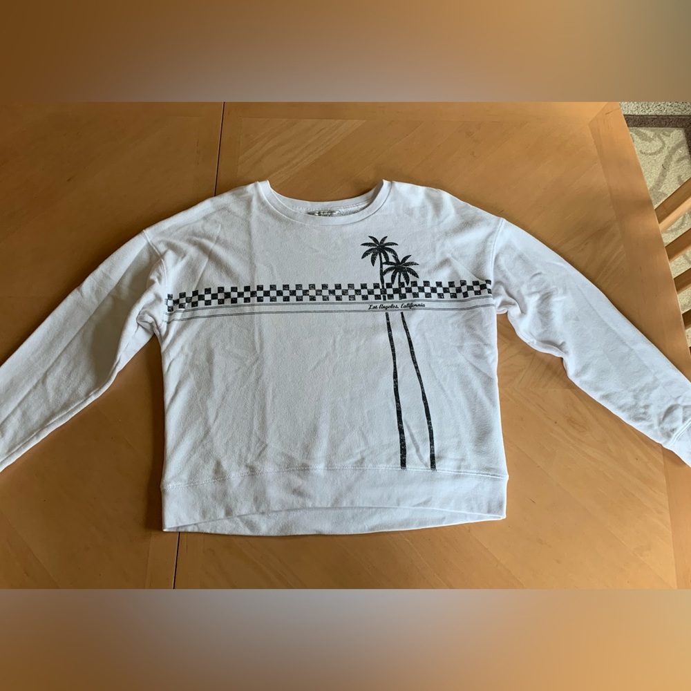 Woman’s American Eagle Outfitters long sleeve shirt size large